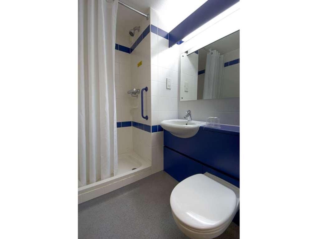 Travelodge Ілмінстер Номер фото