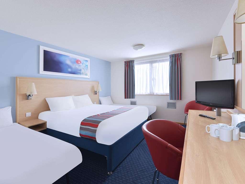 Travelodge Ілмінстер Номер фото